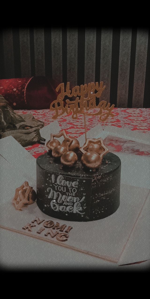 Stylish Girl Cake Topper