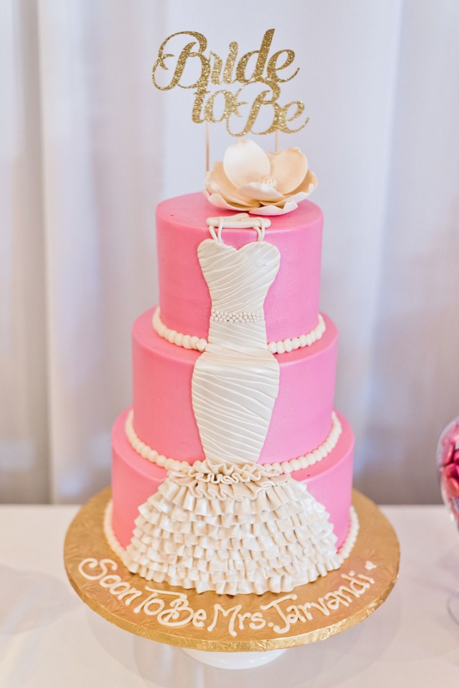 Golden Bride To Be Glam Cake