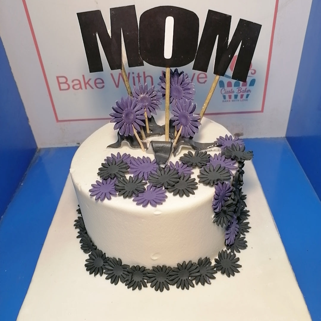 Black Rose Mother’s Day Cake